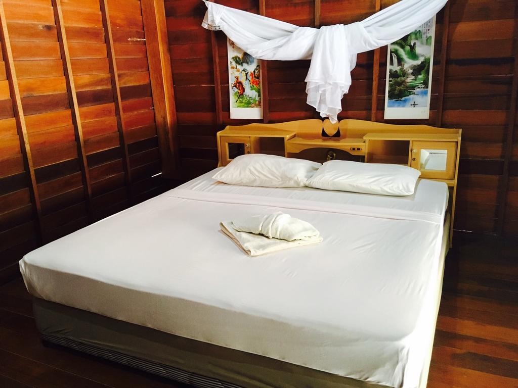 Zanom Sunrise Beach Resort Koh Lipe Exterior foto