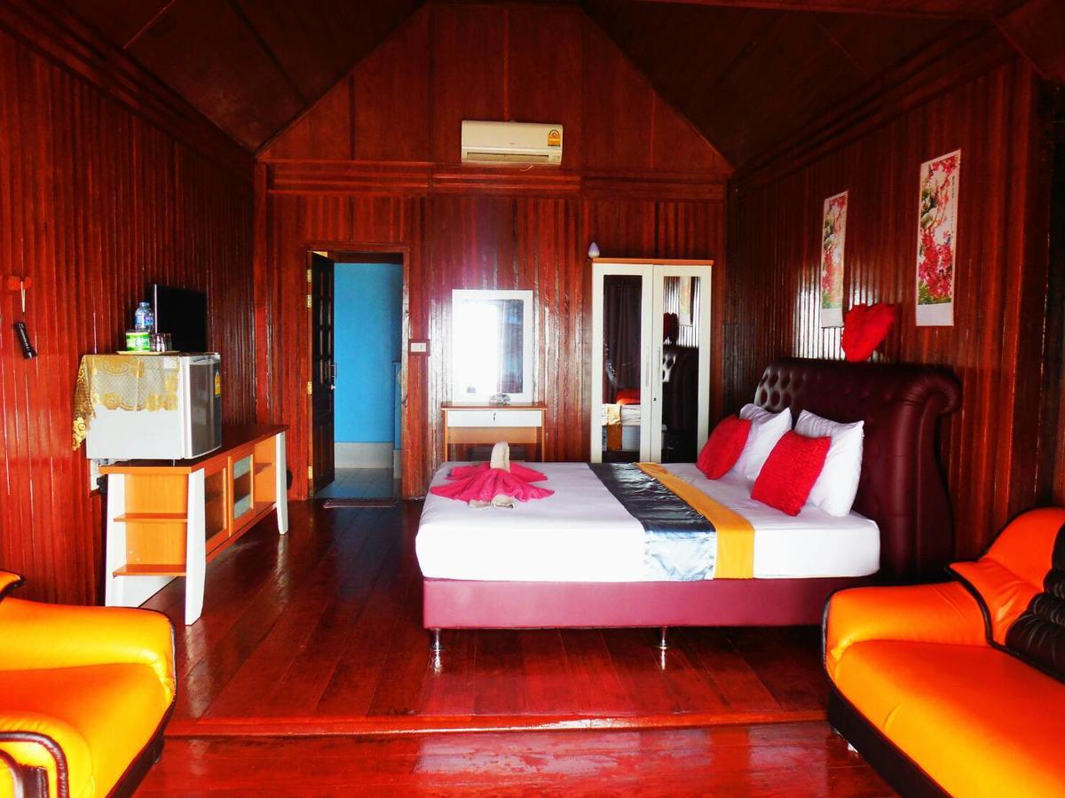 Zanom Sunrise Beach Resort Koh Lipe Exterior foto